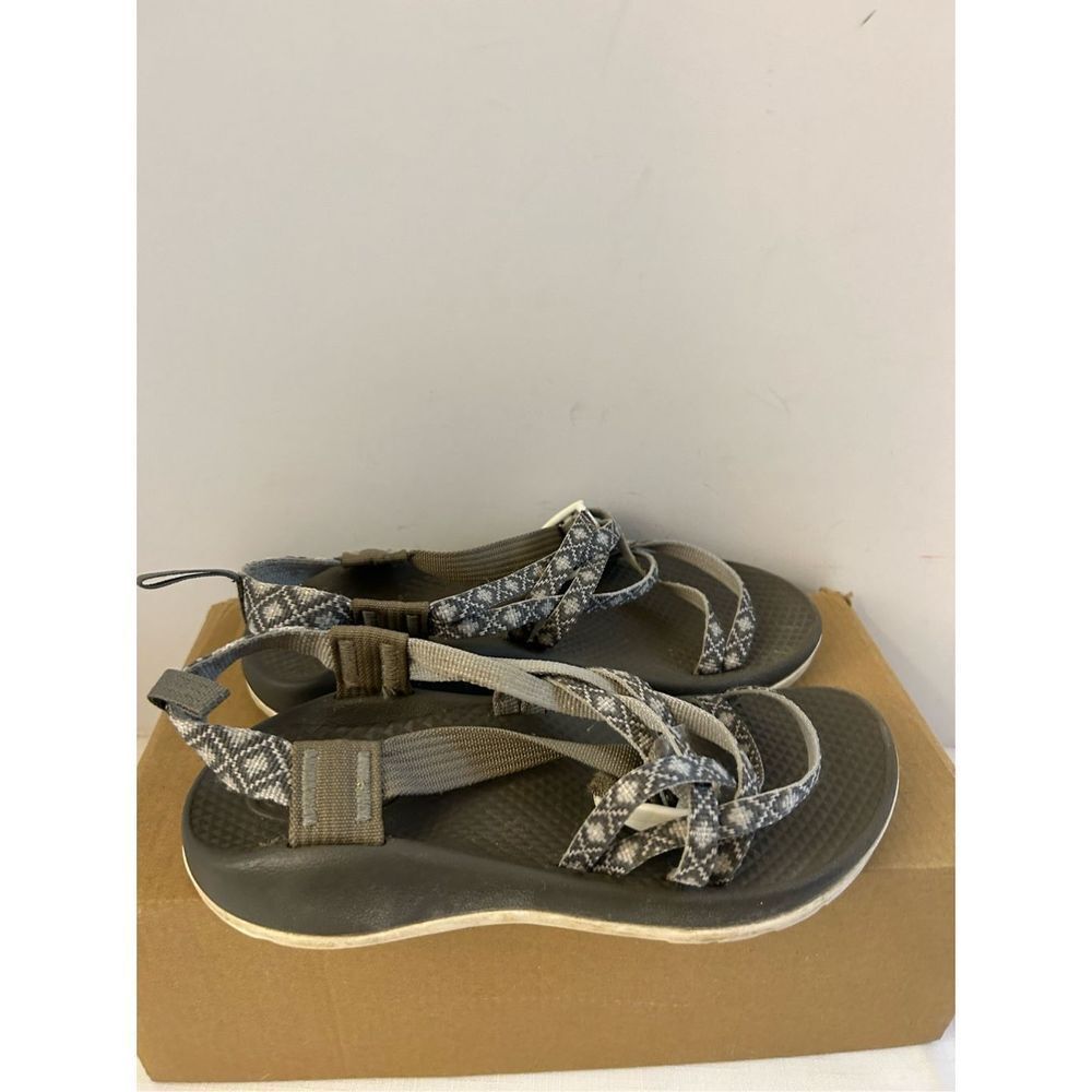 Chaco gray sandals size 3‎ youth